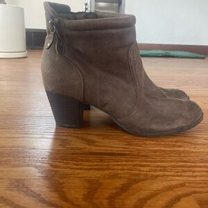 Cassina Brown Heeled Boots Suede Minimalist Design